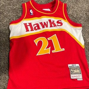 Domonique Wilkins basketball jersey